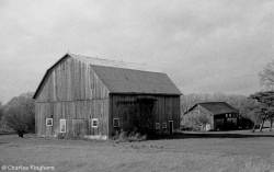 barns-prince-edward-county-ontario-series-1-black-and-white-10.jpg barns-prince-edward-county-ontario-series-1-black-and-white-10.jpg