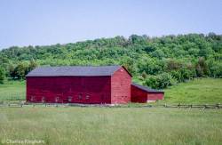 barns-prince-edward-county-ontario-series-2-colour-03.jpg